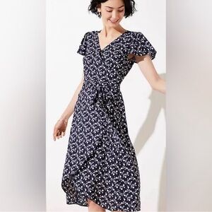Beautiful Loft wrap dress, size 18. Flutter sleeves & midi hem, summer to fall!